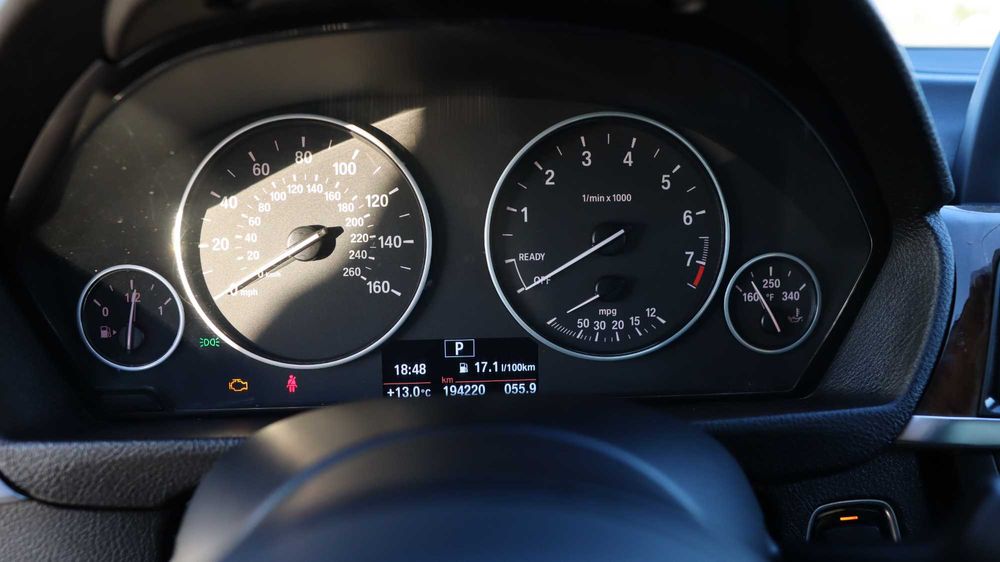BMW F30 328 г.в. 2013