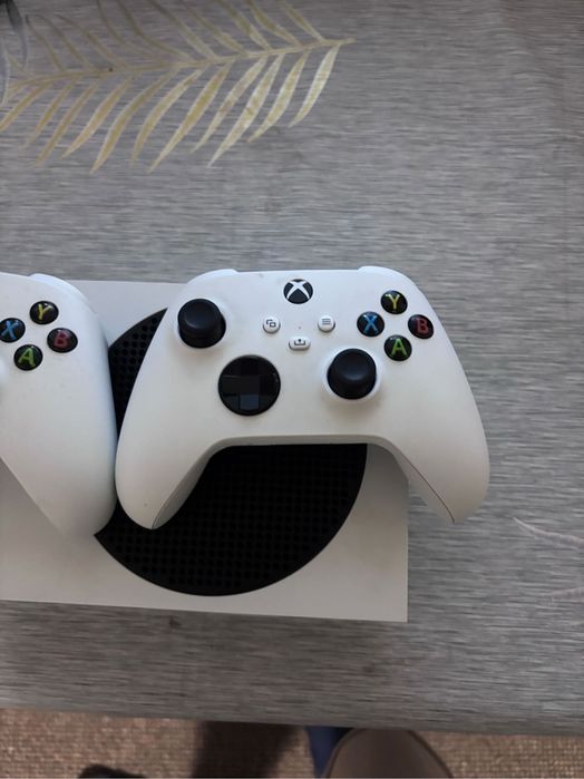 XBOX Series S Nou cu 2 controllere