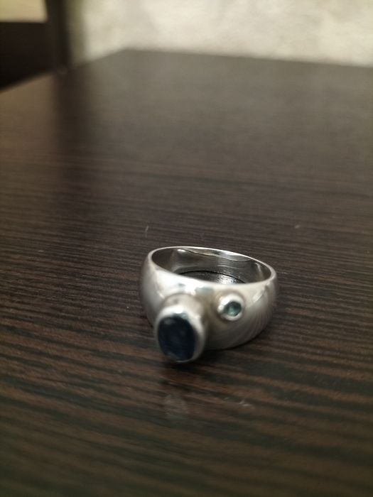 Серебряное кольцо