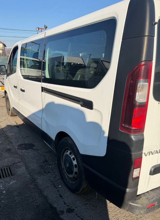 Dezmembrez Renault trafic/Opel  vivaro 2017