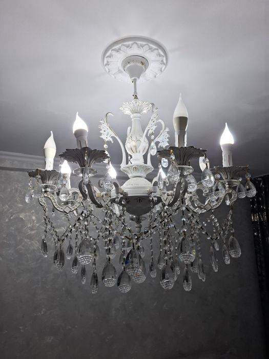 Люстра для гостиной