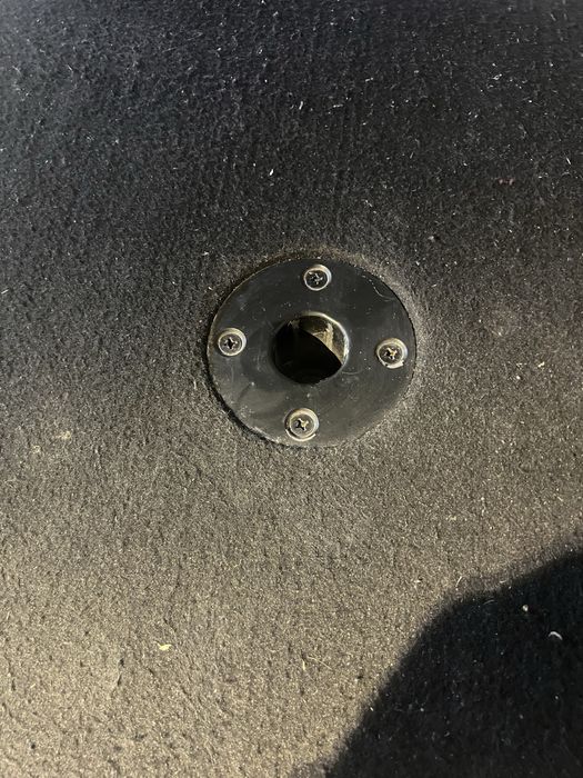 Сабвуфер behringer EUROLIVE VP1800S