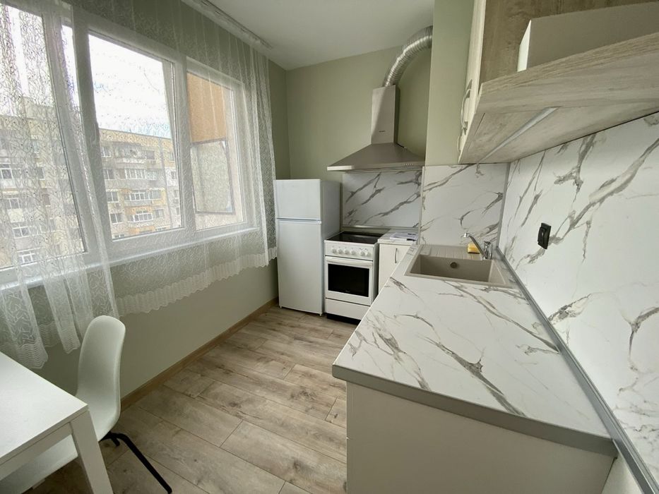 Дава се под наем Двустаен апартамент в Варна, Гранд Мол Варна - 55 кв.м за 382.5 € - Снимка #2