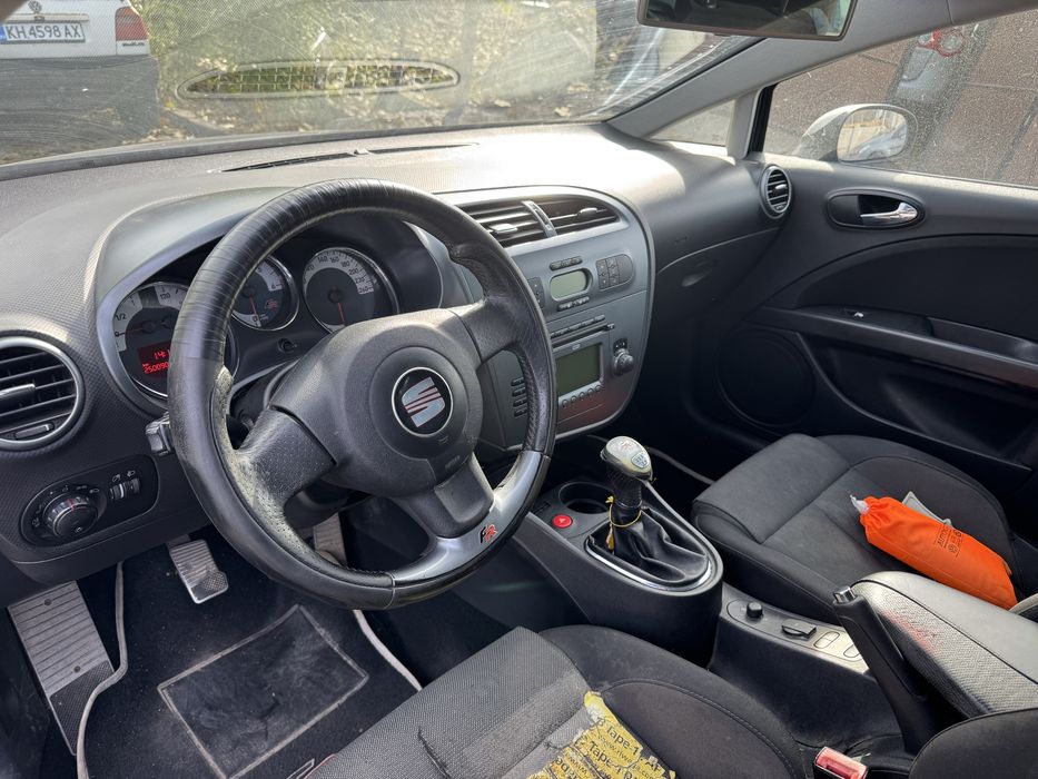 Сеат Леон 1P FR 2.0TDI 170 коня На Части