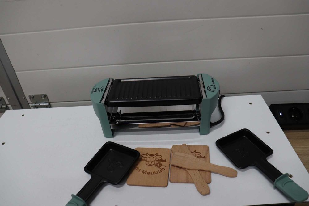 LITTLE BALANCE 8617 Раклет грил, Меуух, 2 души, 320W, аксесоари