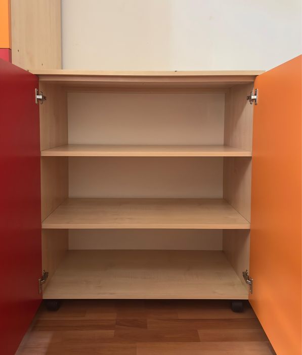 Dulap din pal - folosit