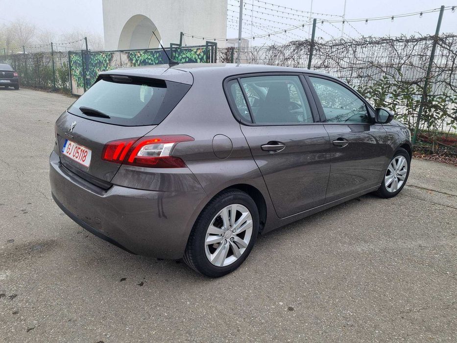 Peugeot 308  2015