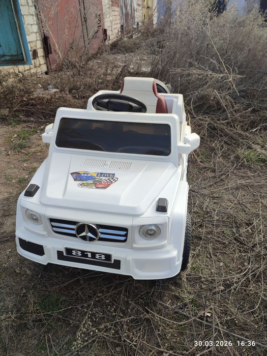 Продам детский автомобиль