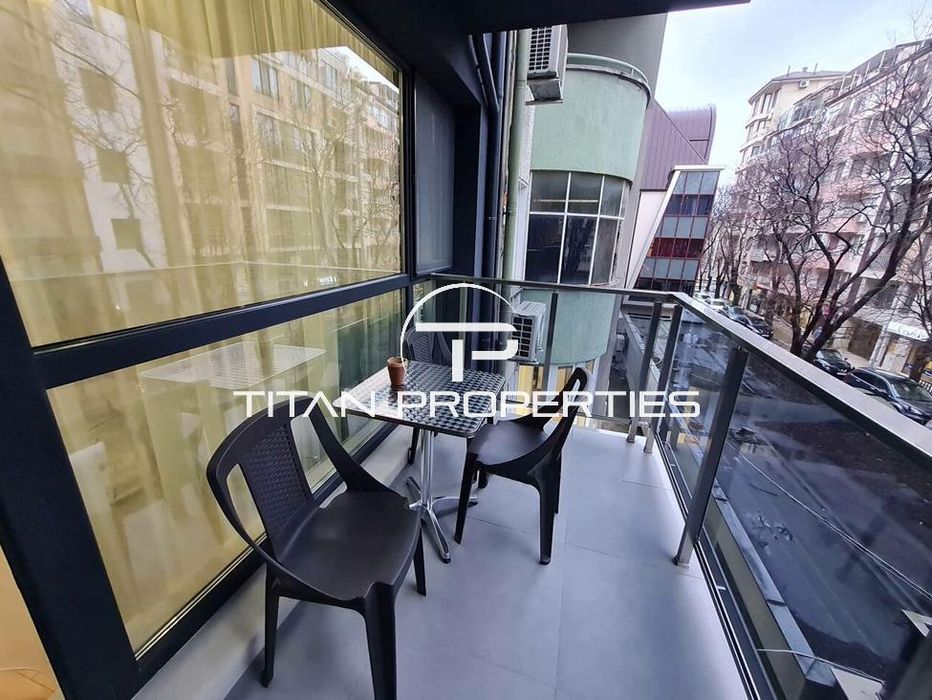 Дава се под наем Тристаен апартамент в Варна, Център - 100 кв.м за 1150 € - Снимка #7