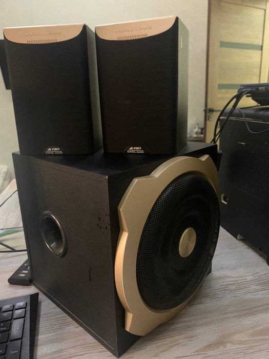 F&D A522 (2.1 система)