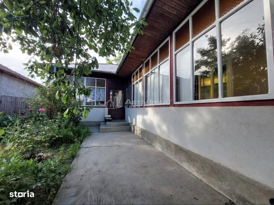 Casa 135 mp, teren 2621 mp, Mihailesti