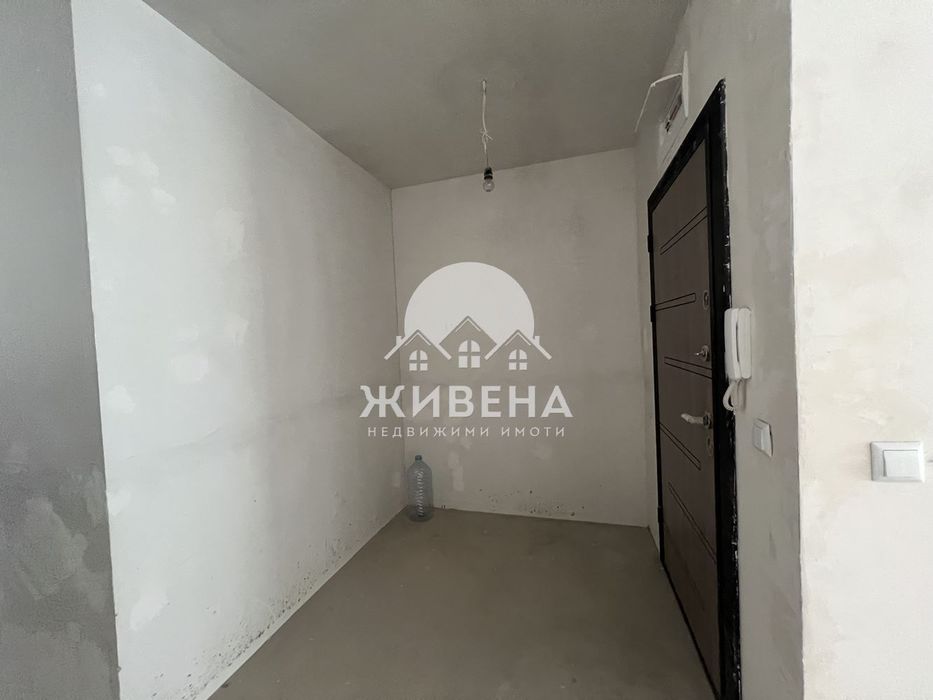 Продава се Двустаен апартамент в Варна, Колхозен пазар - 80 кв.м за 2107 €/кв.м - Снимка #3