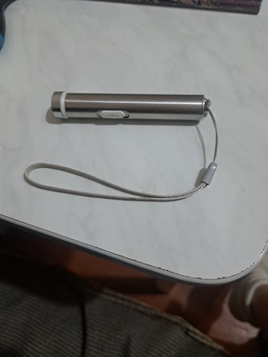 Фонарик - лазер 2 подсветки