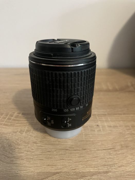 Nikon D5300 с китов обектив + чантичка