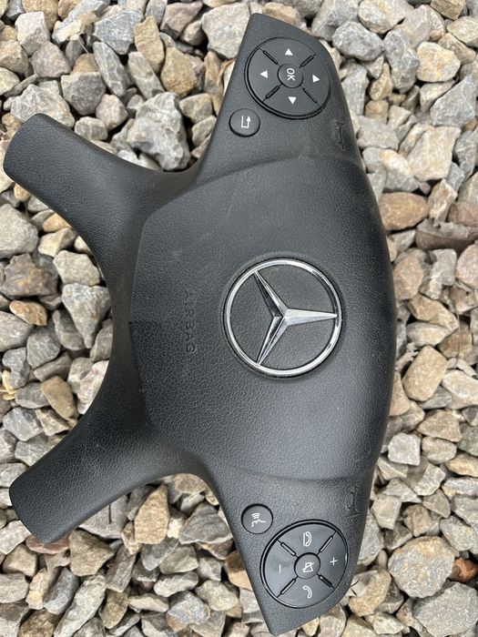 Арматурно табло Mercedes C W204