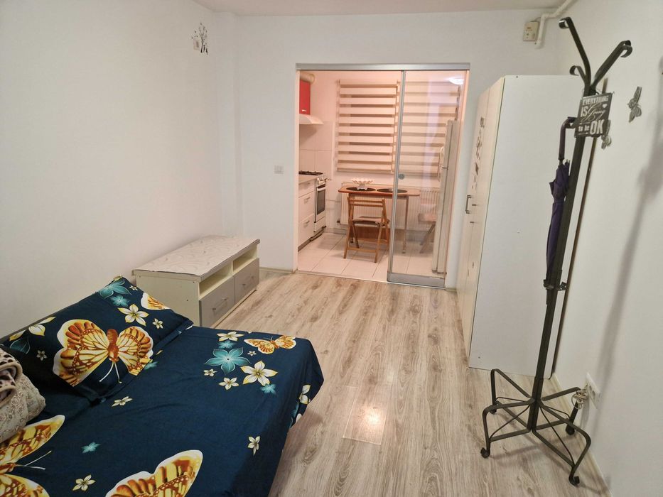 Inchiriez garsoniera complex Palladium Residence