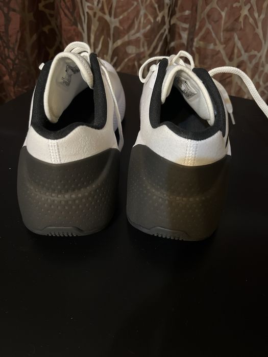 Продавам нови маратонки Nike номер 47,5 чисто нови