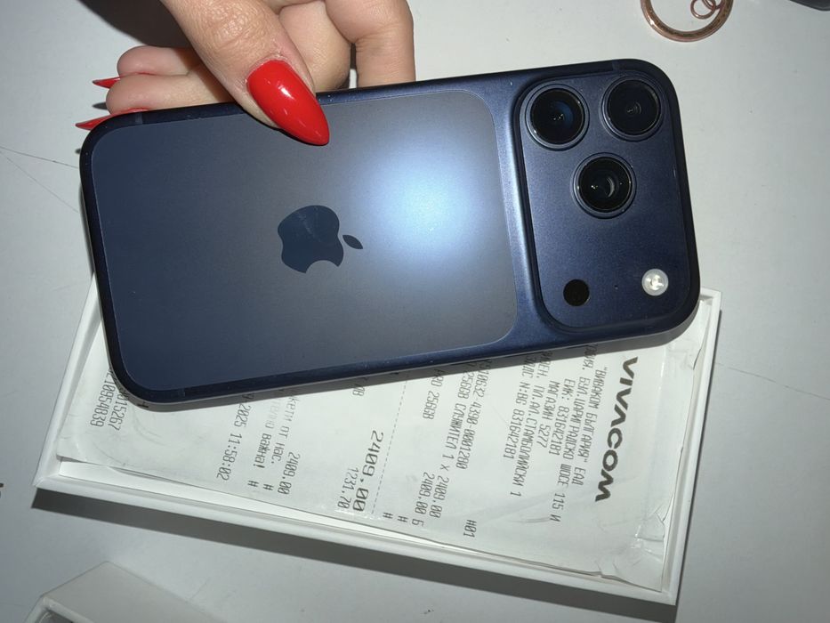 Iphone 17 pro 256gb deep blue