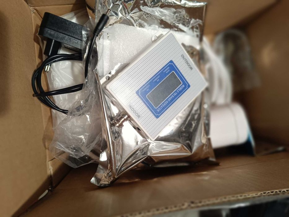 Усилвател на GSM сигнал Ретранслатор  2G, 3G, 900, 1800, 2100 MHz Band