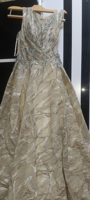 Красивое Bечерное платье