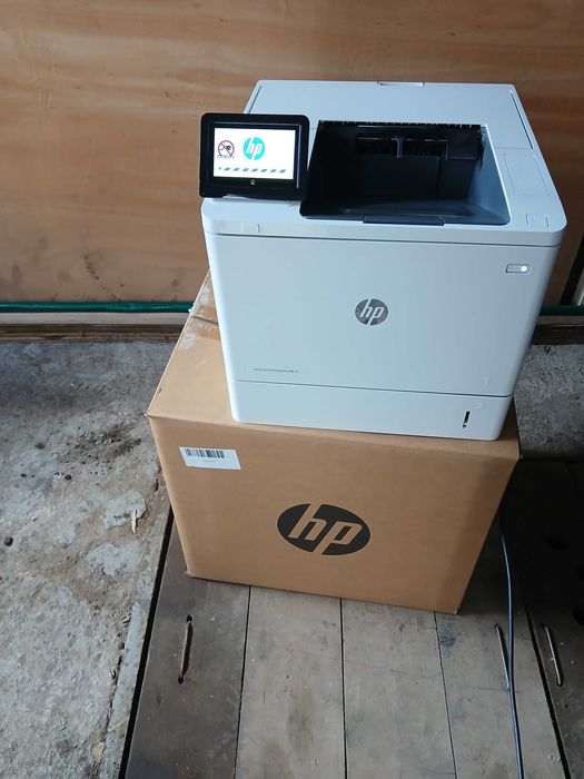 Продавам принтер НР Мб12