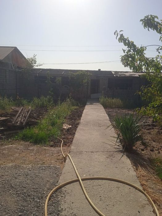 Учаска сотилади