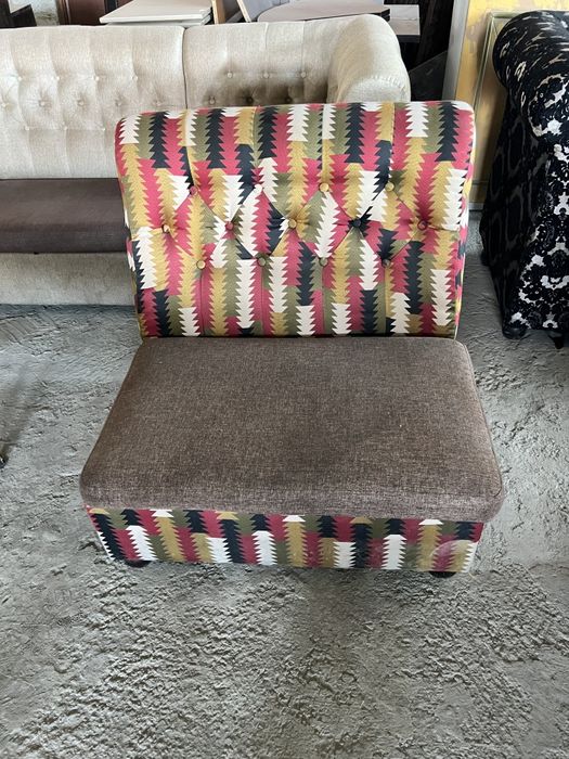 Диваны разные с уголками