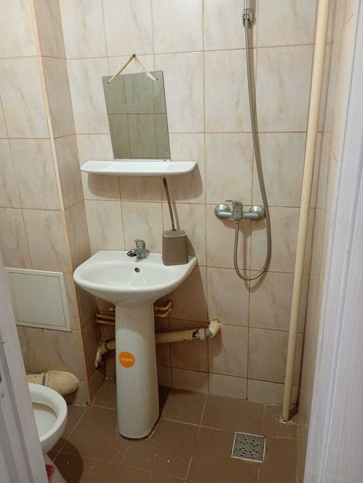 Dau in chirie garsoniera