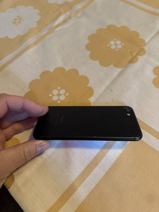 Iphone 7 black 32 gb