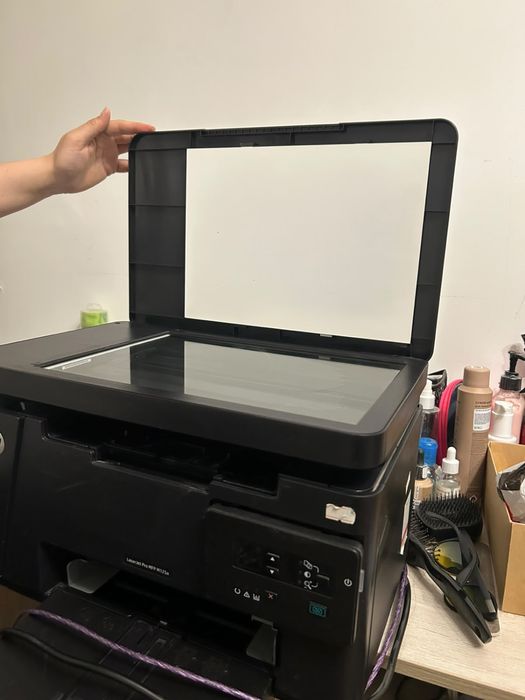 HP принтер с картреджом
