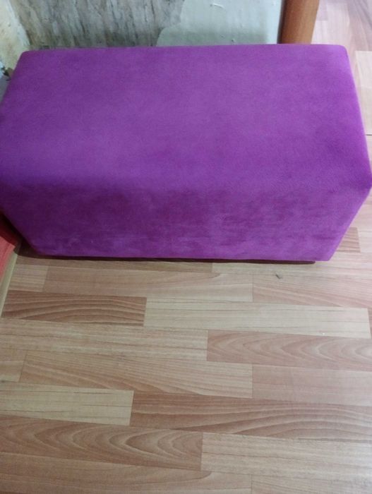 Большой пуфик для прихожей