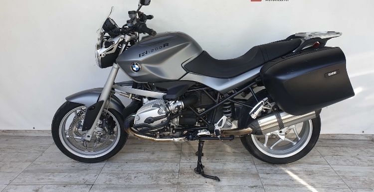 Motocicleta BMW R1200R
