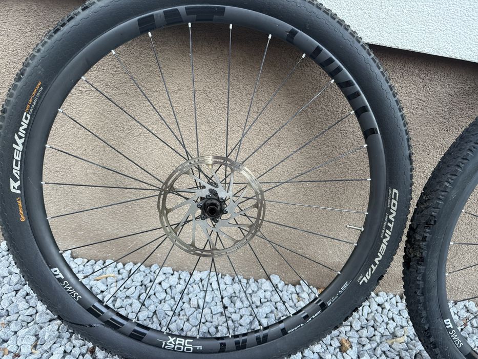Vând roți carbon DT Swiss XRC 1200 Spline 29” – Butuci DT Swiss 240 – Stare foarte bună