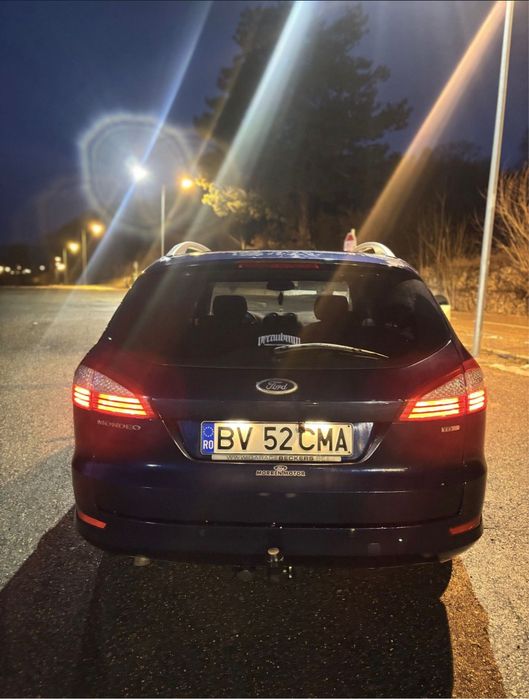 Ford Mondeo 2.0, diesel.