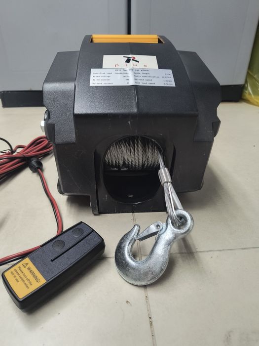 Troliu 12 V cu telecomanda