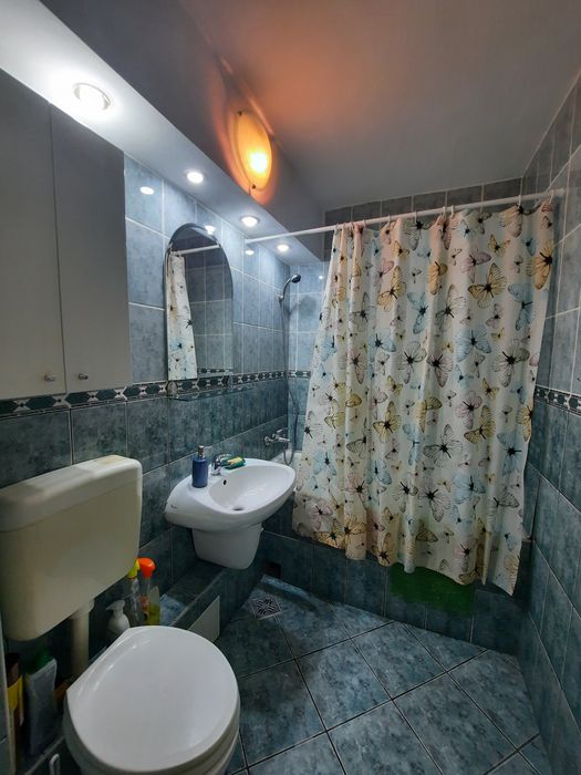 Apartament 3 camere ultracentral de închiriat