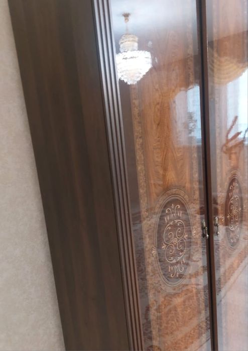 Шкафы и камод под телевизор