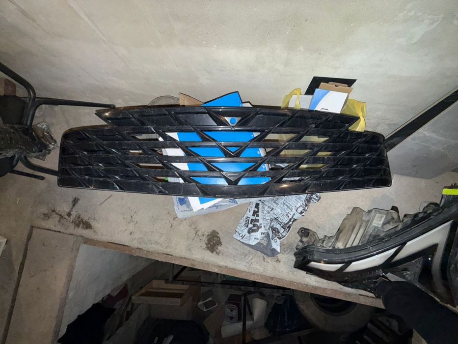 Решетка на Geely Atlas