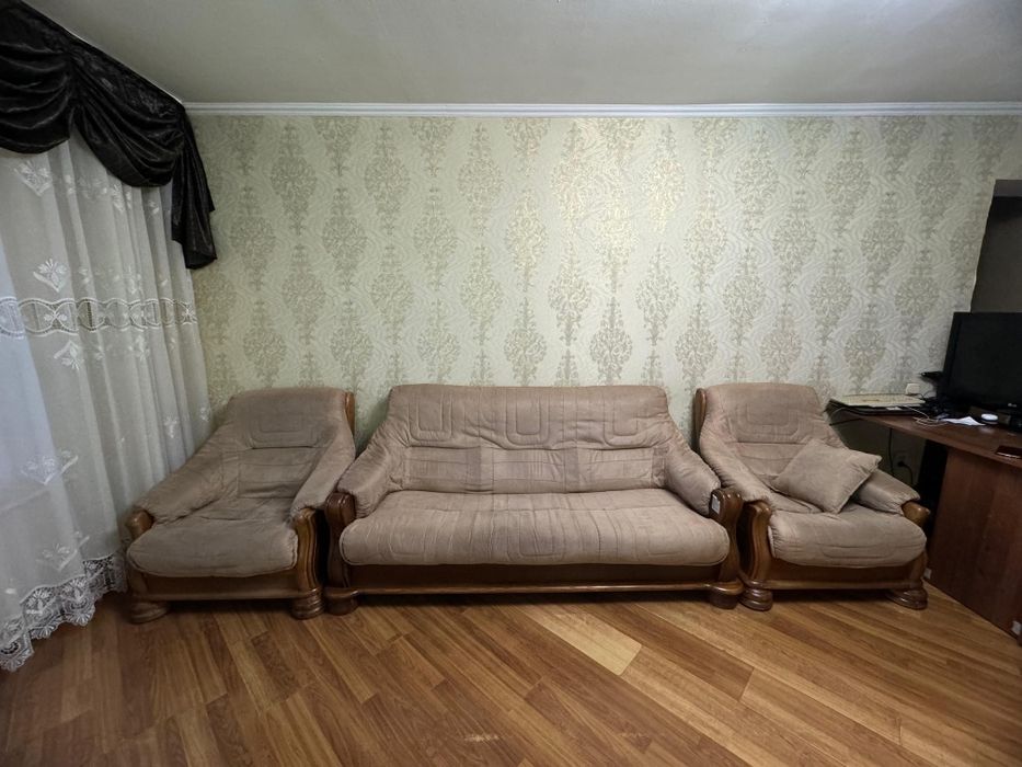 Мягкий уголок. Диван и 2 кресла