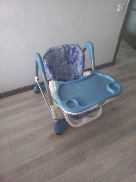 Продам детский стул