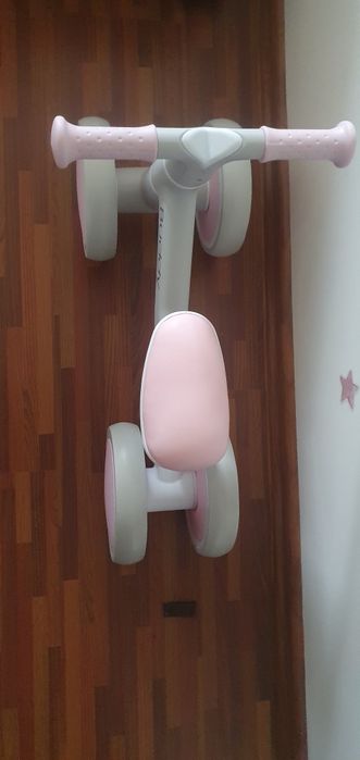 Bicicleta echilibru noua