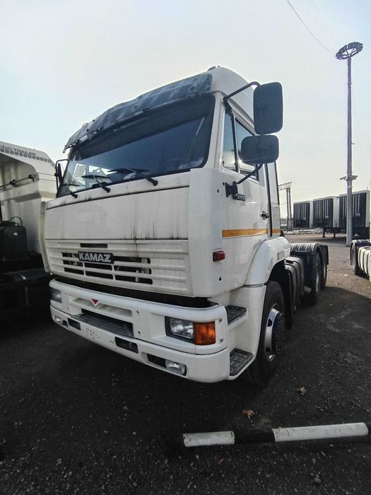 Седельный тягач  КАМАЗ  6х4