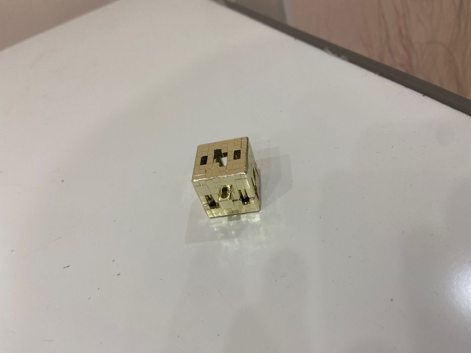 Золотой блок майнкрафт kinder joy