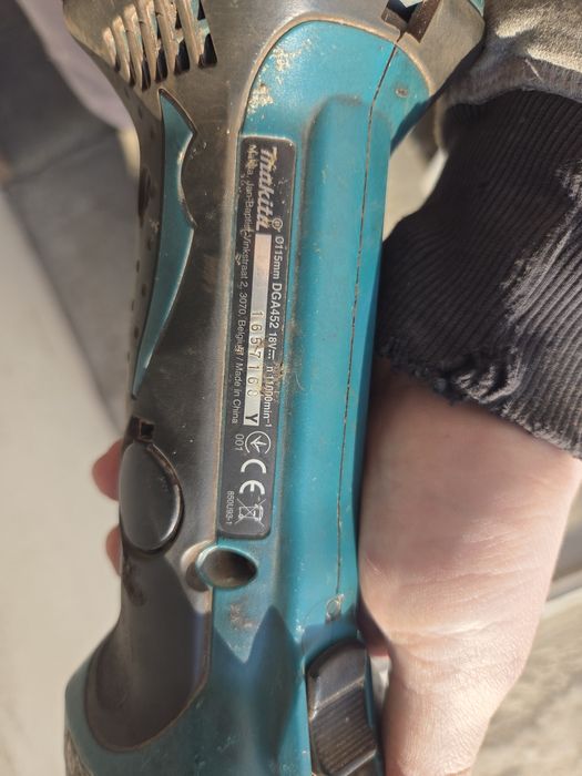 Vand Flex makita, cu încărcător și cutie, schimb cu flex parkside