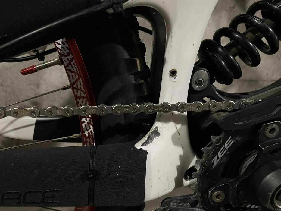 Рамка Santa Cruz V10