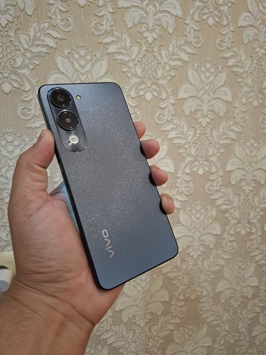 Vivo Y04 256gb в идеальном состоянии