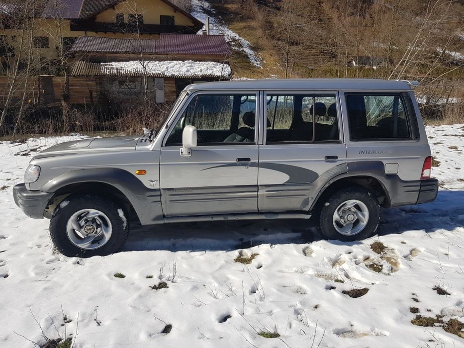 Vand sau dezmembrez Hyundai galoper motor 2.5 cutie manuală