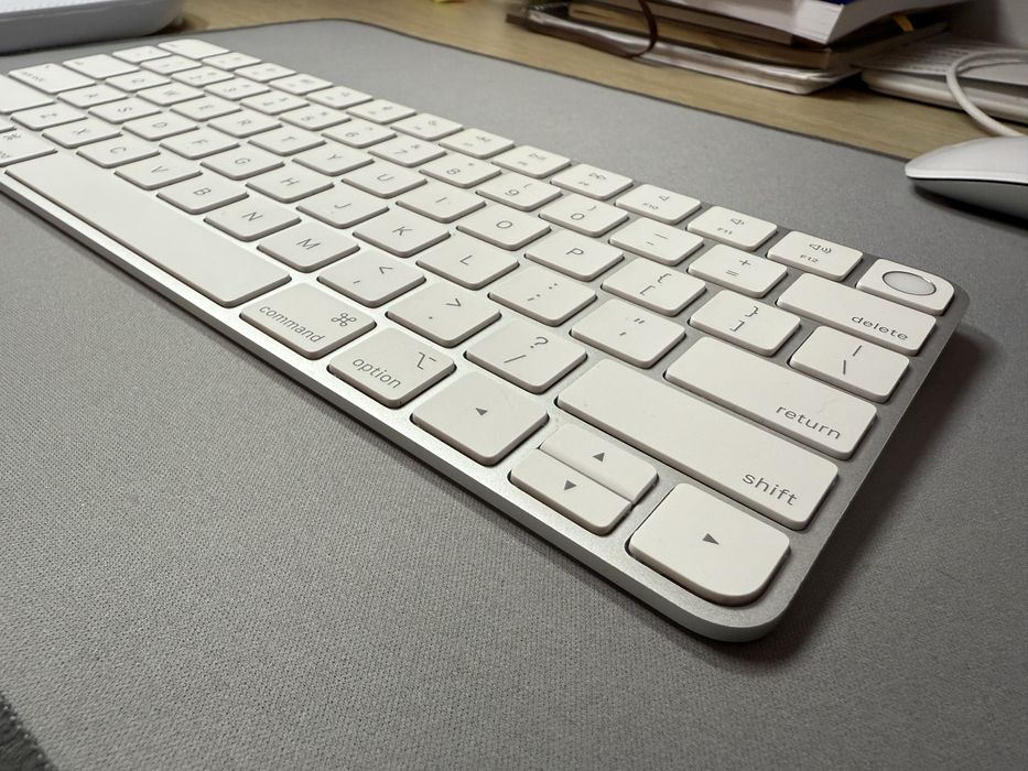 Комплект Magic Mouse и Magic Keyboard