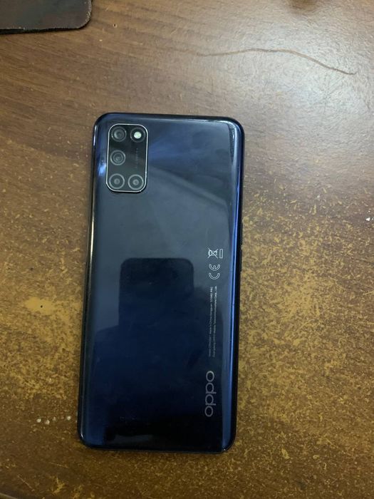 Телефон Oppo a72