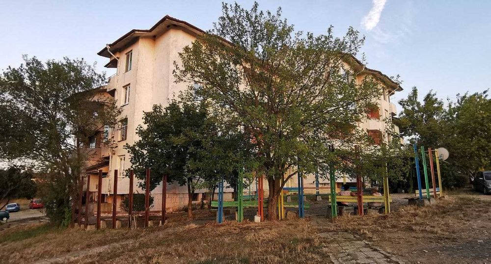 Продава се Двустаен апартамент в Средец - 77 кв.м за 780 €/кв.м - Снимка #3